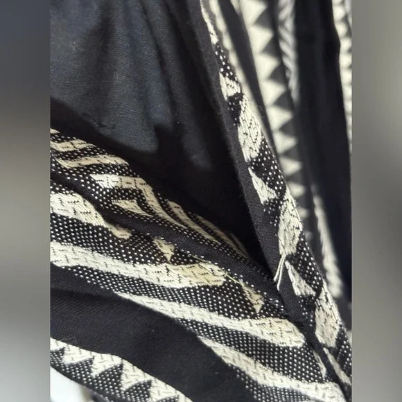 Maeve Monochrome Geometric Long Sleeve Dress - Picture 12 of 16